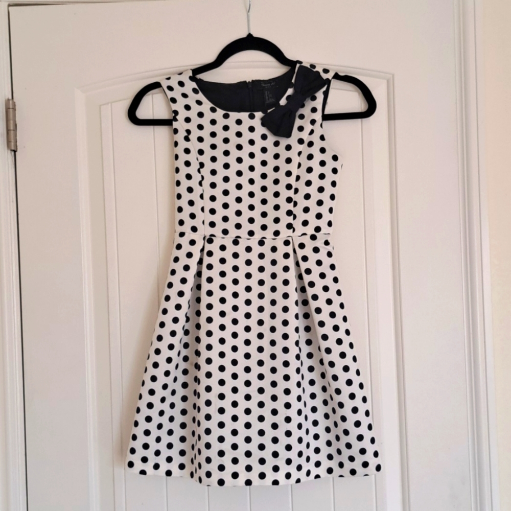 Girls polka dot dress